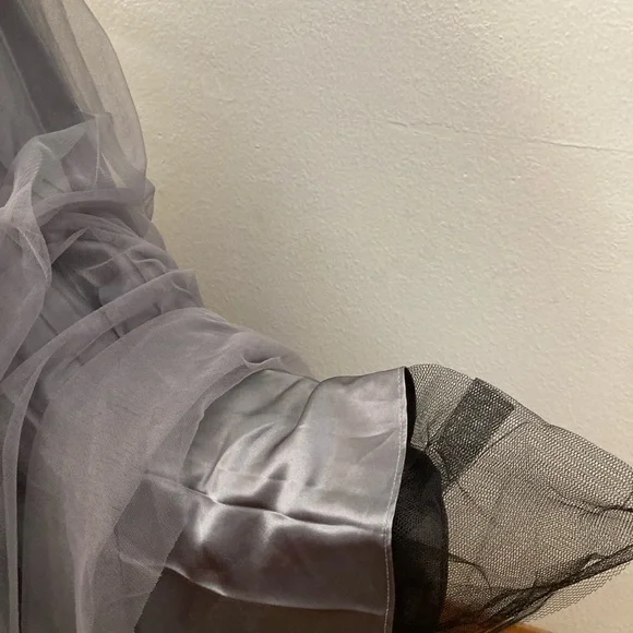 Wedding Special Ocassions Gray Embellished Tulle Strapless Size 9 Gown - Picture 6 of 10